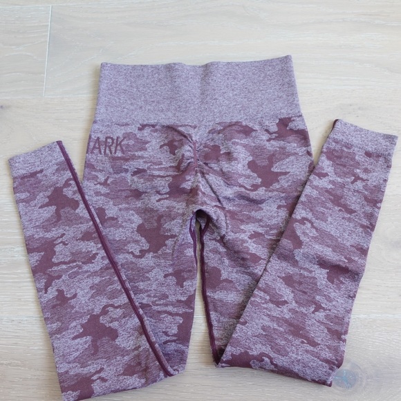Gymshark Camo Seamless Legging in Small - Picture 9 of 13